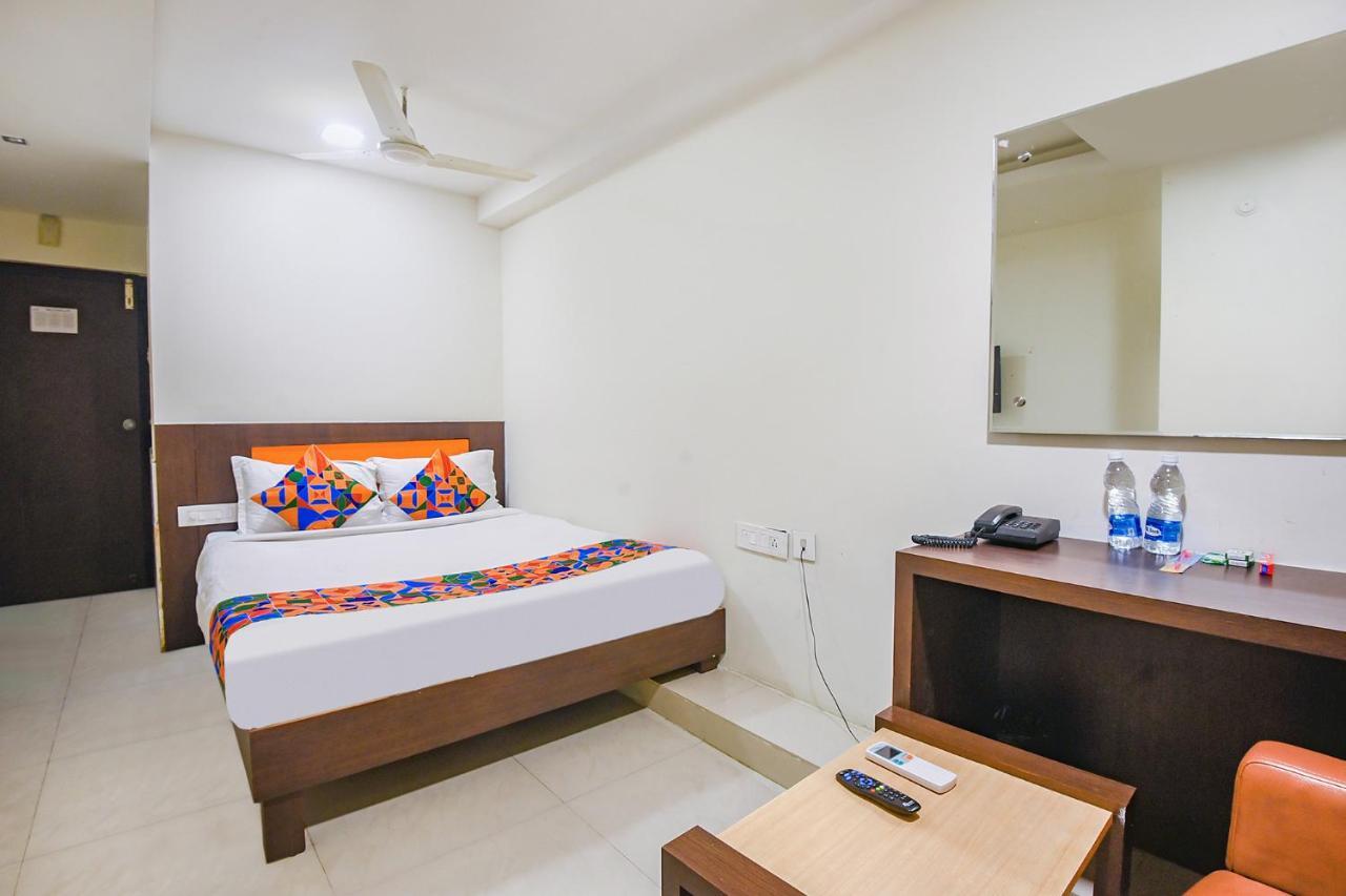Fabhotel Leela Grand Inn Vijayawāda Extérieur photo